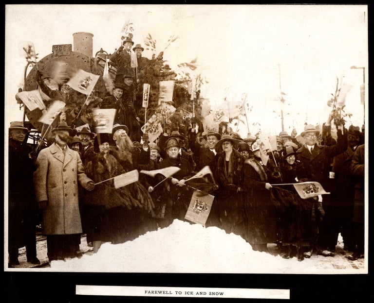 Item #2984 Maine Pilgrims and Their Southern Hosts February 1-20, 1926. Jack Spratt, photog.