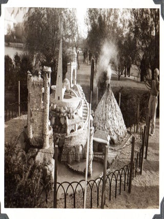 [Photo album including 1939&ndash;40 World&rsquo;s Fair content.] Photographs.