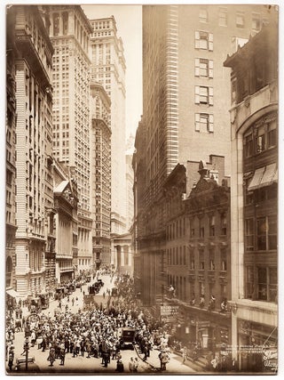 Item #5871 Broad St. Curb Brokers Photo. Irving Underhill, photog